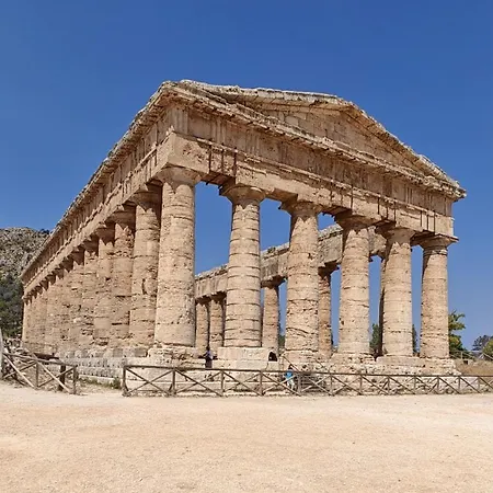 Segesta Villa *